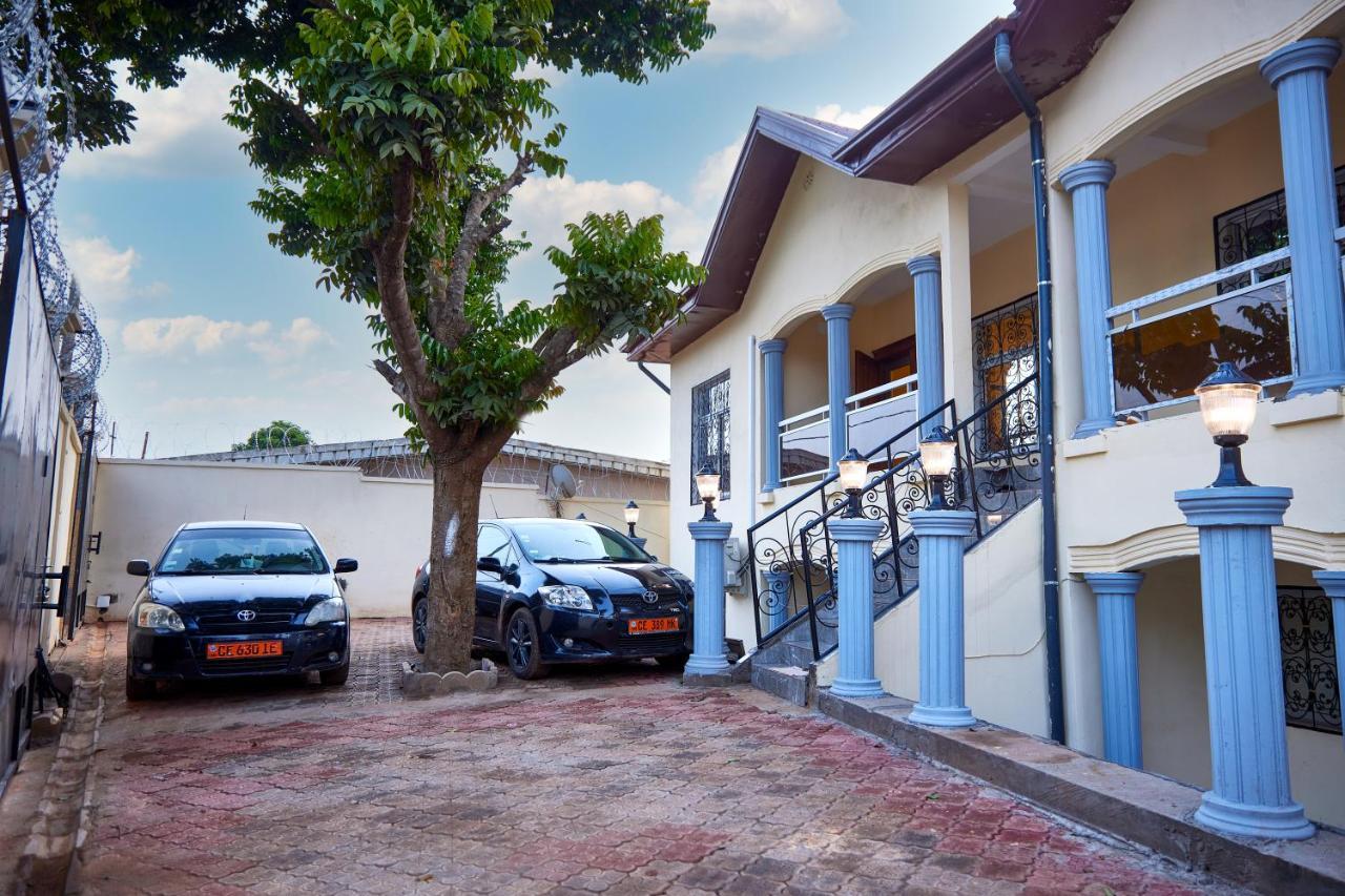 Residence Noumsi Yaoundé Buitenkant foto