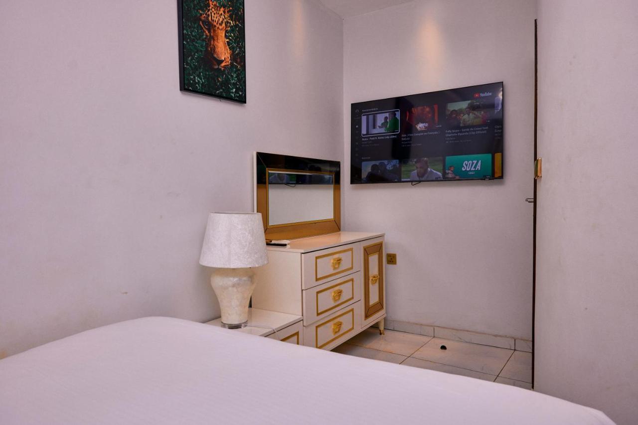 Residence Noumsi Yaoundé Buitenkant foto